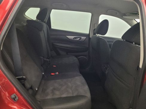 Used 2016 Nissan Rogue SV AWD/4WD image 19