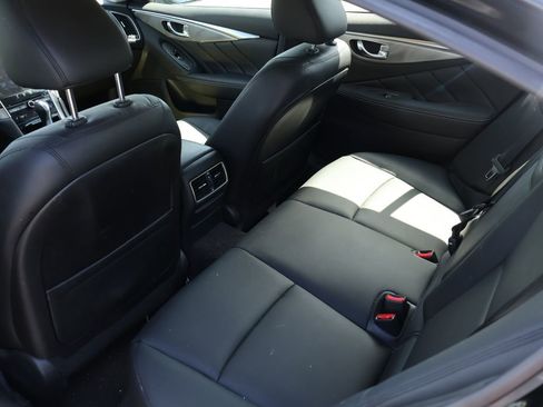 Used 2016 INFINITI Q50 3.0t Premium w/ Driver Assistance Package AWD/4WD image 11