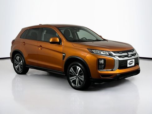 Used 2021 Mitsubishi Outlander Sport ES image 2