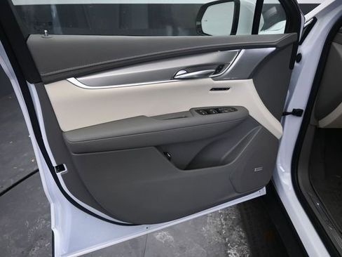 New 2026 Cadillac XT5 Premium Luxury w/ Driver Assist Package image 16