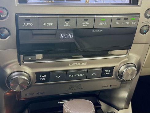 Used 2014 Lexus GX 460 Luxury image 18