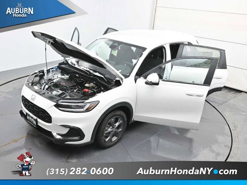 New 2026 Honda HR-V LX image 32