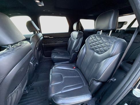 Used 2021 Hyundai Palisade Calligraphy image 23