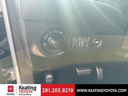 Used 2021 Dodge Challenger R/T Scat Pack image 12