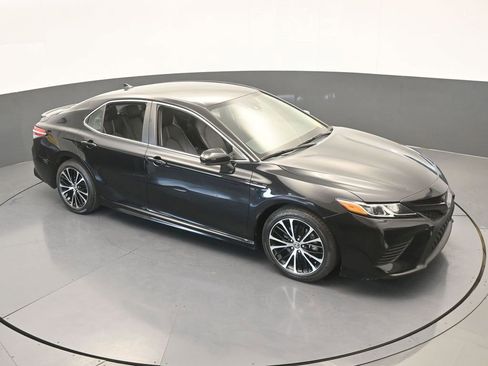 Used 2020 Toyota Camry SE image 47