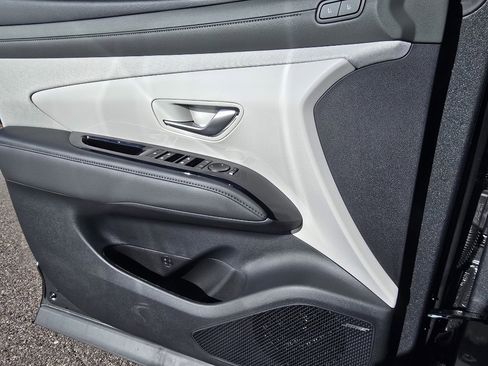 New 2026 Hyundai Tucson Limited image 17