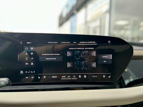 Used 2025 Audi Q6 e-tron Premium Plus w/ Premium Plus image 35