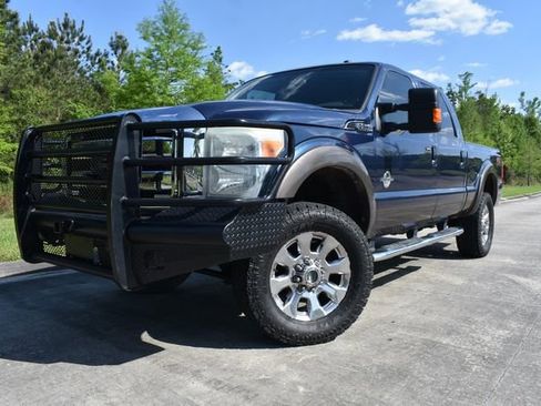 Used 2016 Ford F250 Lariat w/ Lariat Interior Package image 1