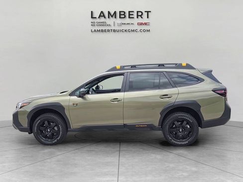 Used 2025 Subaru Outback Wilderness AWD/4WD image 3