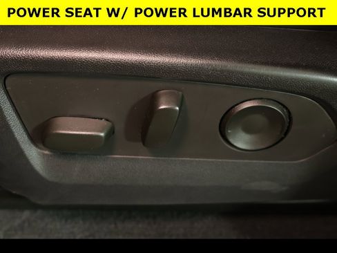 Used 2023 Chevrolet Colorado LT w/ LT Convenience Package III image 7