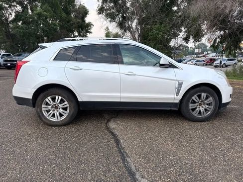 Used 2012 Cadillac SRX Luxury AWD/4WD image 2