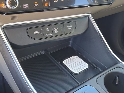 New 2026 Kia Carnival EX image 26