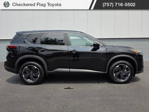 Used 2026 Nissan Rogue SV AWD/4WD image 7