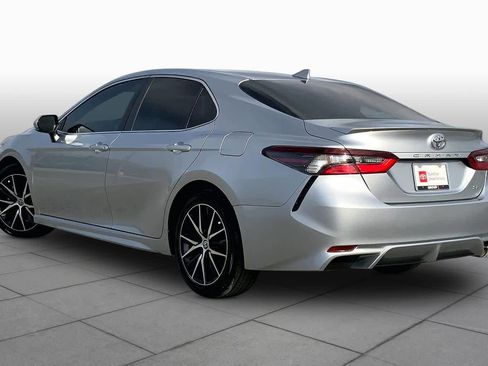 Used 2023 Toyota Camry SE image 12