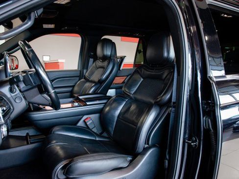 Used 2019 Lincoln Navigator L Reserve w/ Cargo Package AWD/4WD image 16