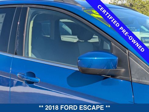 Certified 2018 Ford Escape SE w/ SE Sync 3 Package image 10
