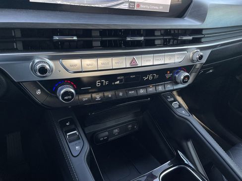 Used 2024 Kia Telluride EX X-Line image 18