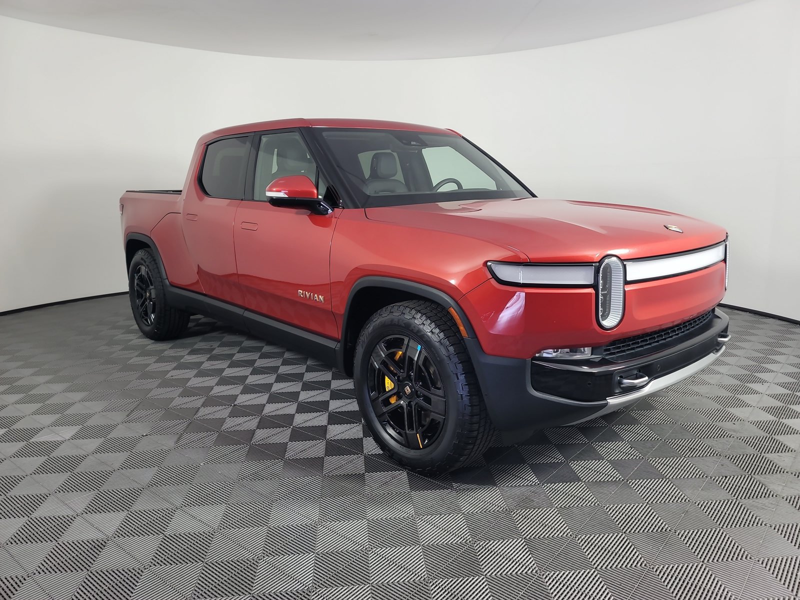 Used 2023 Rivian R1T Adventure Quad AWD/4WD image 7