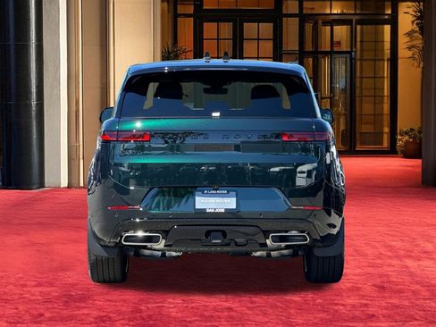 New 2026 Land Rover Range Rover Sport Dynamic SE image 11