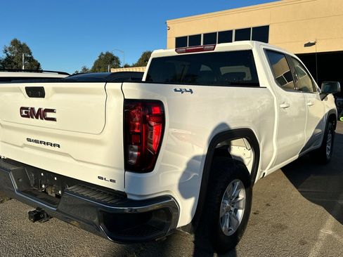 Used 2023 GMC Sierra 1500 SLE image 5
