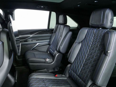 Used 2025 Cadillac Escalade IQ Sport 1 w/ Smart Trailering package AWD/4WD image 17