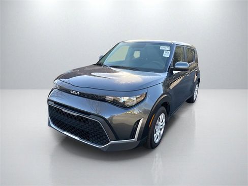 Certified 2024 Kia Soul LX image 3
