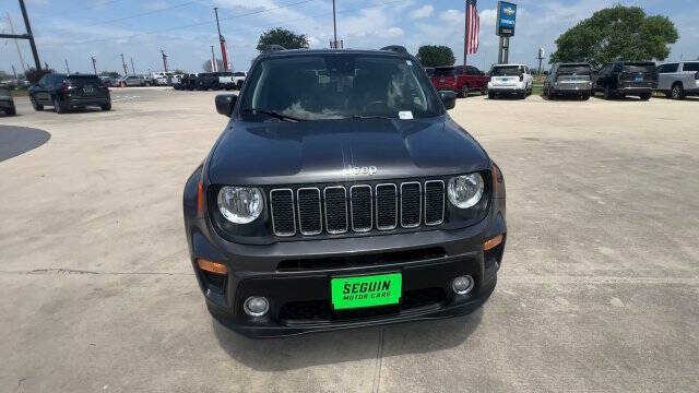 Used 2021 Jeep Renegade Latitude FWD image 3