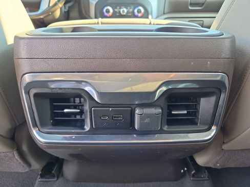 Used 2022 GMC Sierra 1500 SLT w/ SLT Premium Plus Package AWD/4WD image 15
