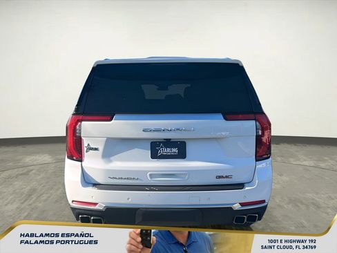 Used 2025 GMC Yukon XL Denali AWD/4WD image 5