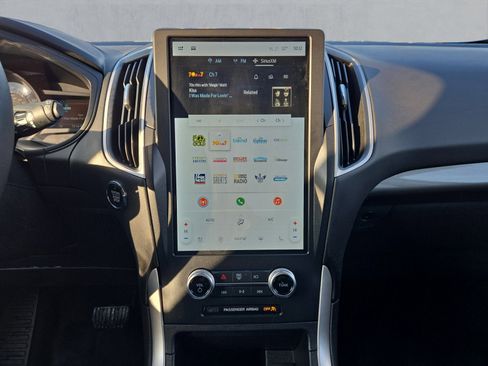 Used 2024 Ford Edge SEL w/ Convenience Package image 17