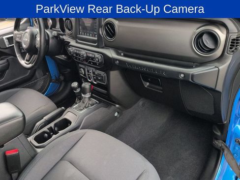 Used 2022 Jeep Wrangler Unlimited Sport AWD/4WD image 25