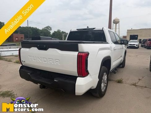 Used 2023 Toyota Tundra SR5 AWD/4WD image 4
