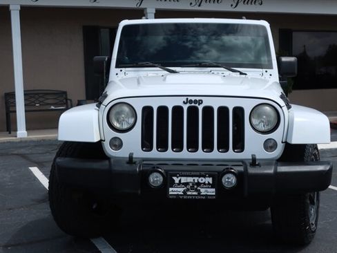 Used 2014 Jeep Wrangler Sahara AWD/4WD image 2