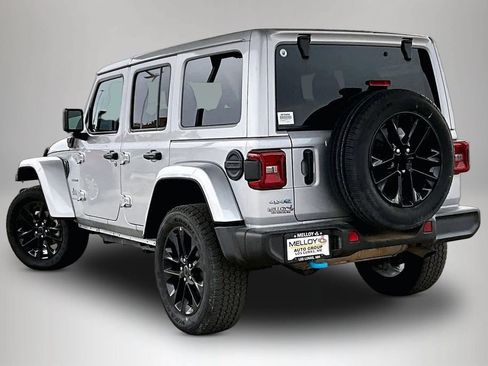 Used 2024 Jeep Wrangler Unlimited Sahara AWD/4WD image 4