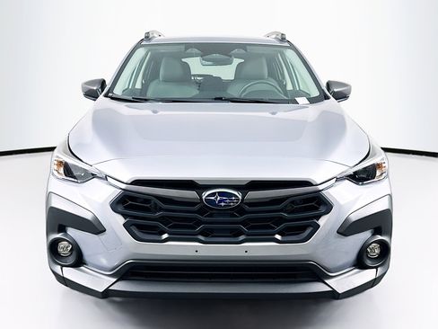 Used 2024 Subaru Crosstrek 2.0i Premium image 2