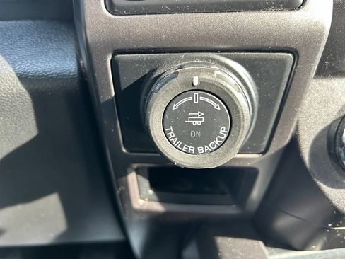 Used 2020 Ford F150 XLT w/ Equipment Group 302A Luxury AWD/4WD image 24