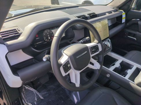 New 2026 Land Rover Defender 110 X-Dynamic SE image 16