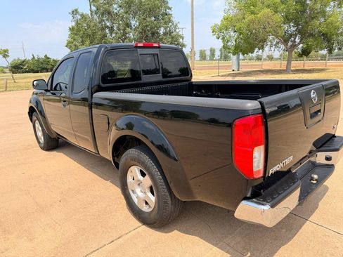 Used 2007 Nissan Frontier SE w/ SE Value Truck Pkg RWD image 10