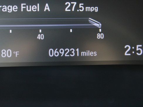 Used 2021 Honda CR-V Touring image 37
