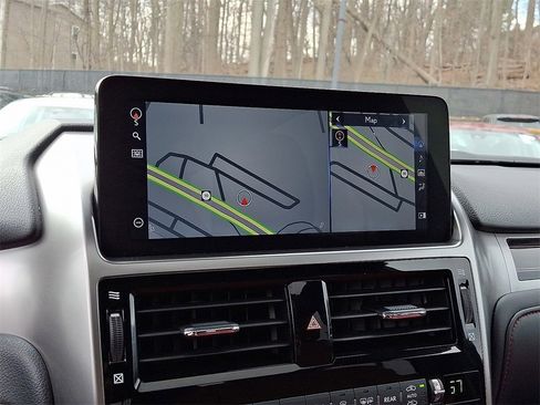 Used 2023 Lexus GX 460 Premium w/ Premium Package image 18