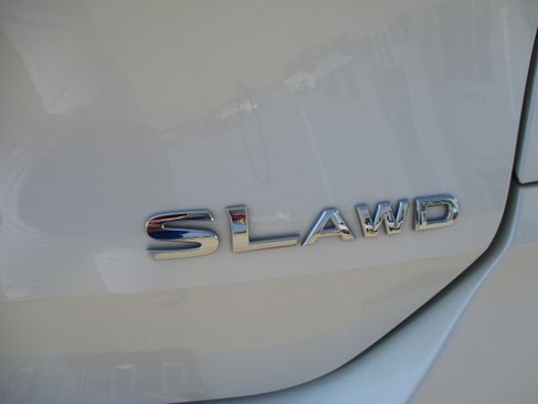 Used 2020 Nissan Rogue SL w/ Premium Package AWD/4WD image 6