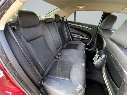 Used 2018 Chrysler 300 Touring w/ Chrome Appearance Package RWD image 27