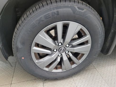 Used 2022 Nissan Pathfinder SV FWD image 31