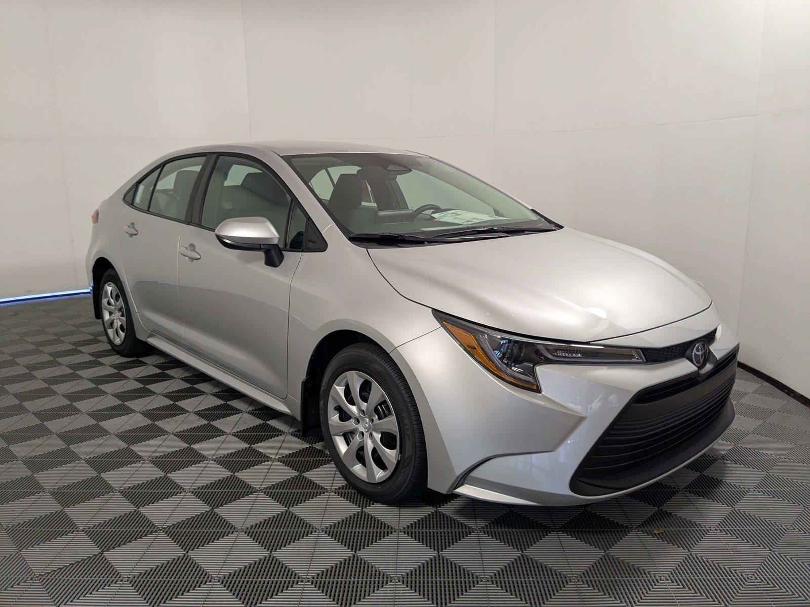 New 2027 Toyota Corolla LE FWD image 3