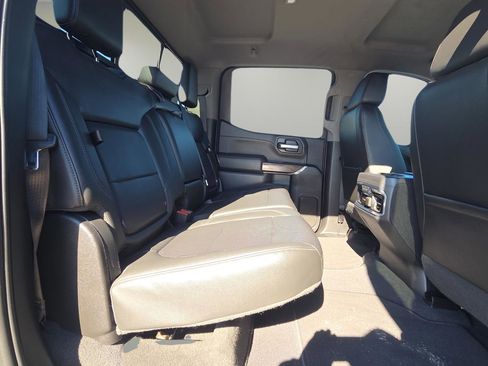 Used 2020 GMC Sierra 1500 SLT w/ SLT Premium Plus Package image 17