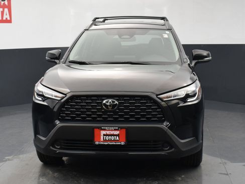 Used 2024 Toyota Corolla Cross LE image 7