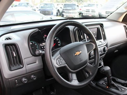 Used 2021 Chevrolet Colorado W/T w/ Custom Special Edition image 17