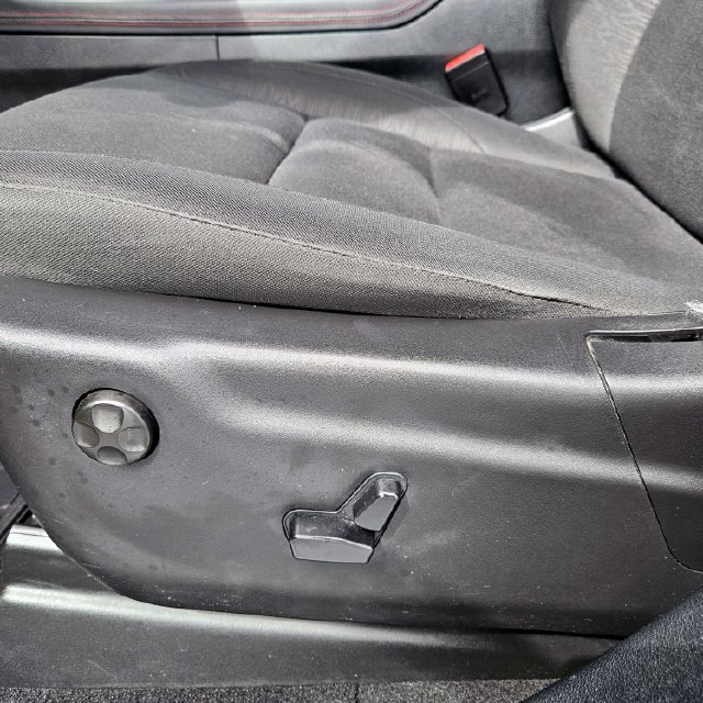 Used 2025 Dodge Durango GT AWD/4WD image 14