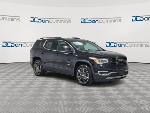 Used 2019 GMC Acadia SLT w/ LPO, Black Accent Package AWD/4WD image 2