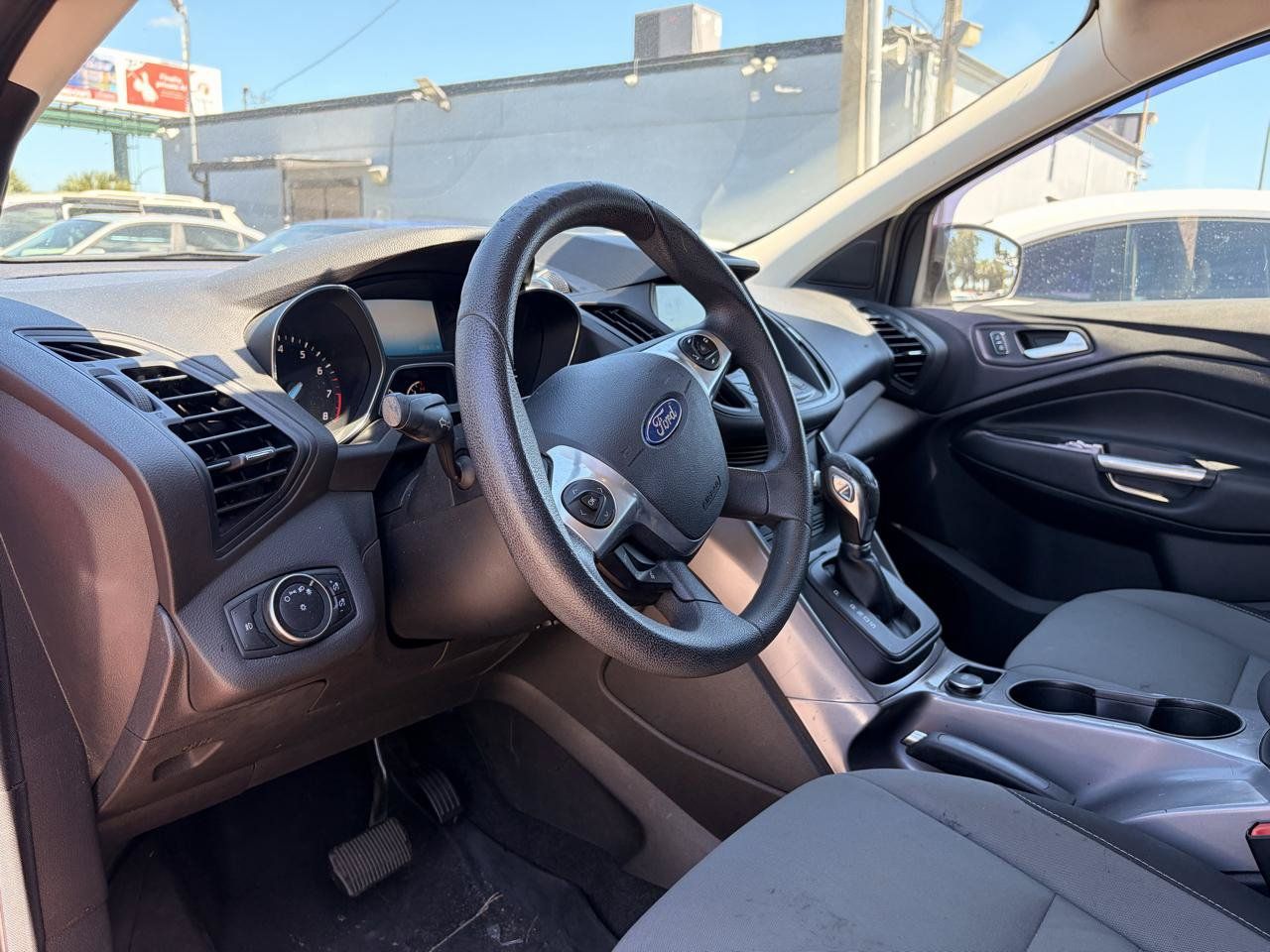 Used 2016 Ford Escape SE w/ Equipment Group 201A FWD image 7